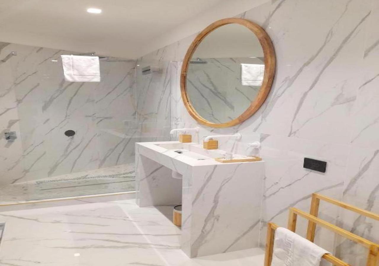 President Plaza Vip Suite Spa By Babylon Stay Neapel Exteriör bild