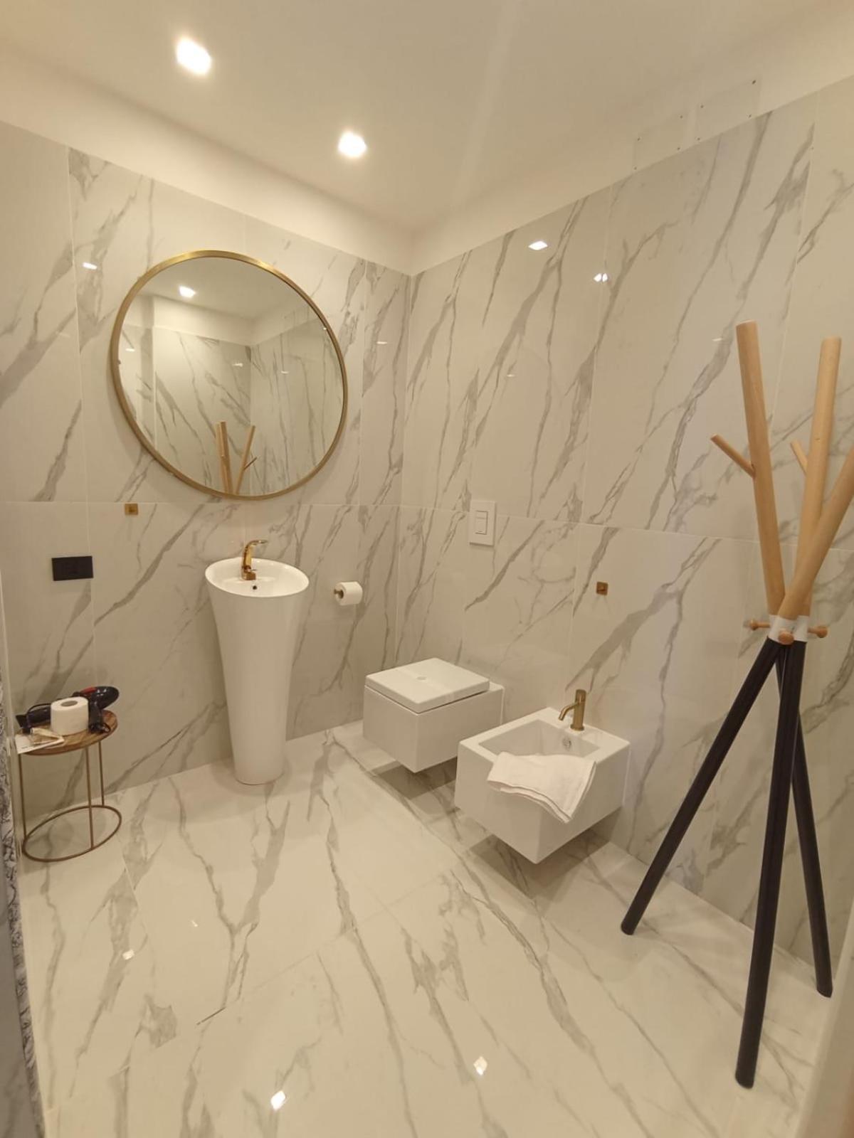 President Plaza Vip Suite Spa By Babylon Stay Neapel Exteriör bild